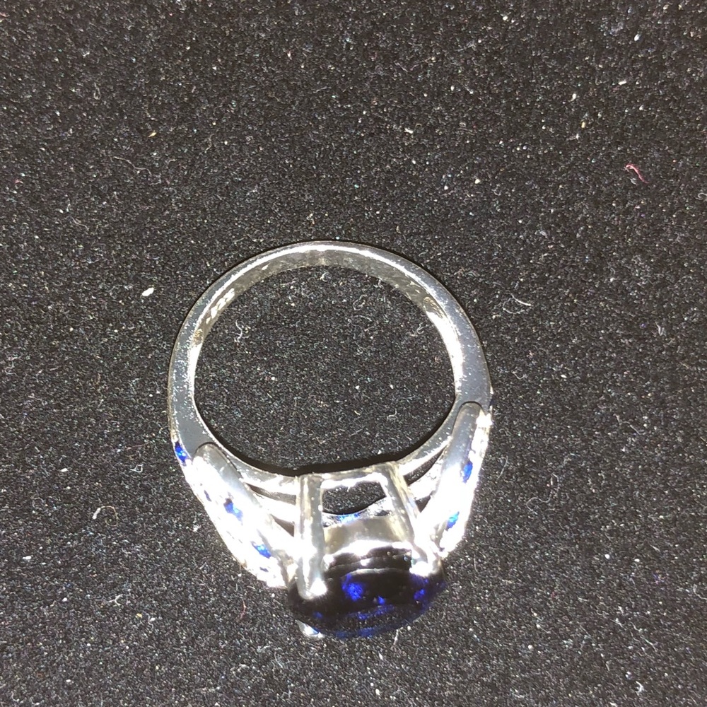 Ring - Picture 6 of 6
